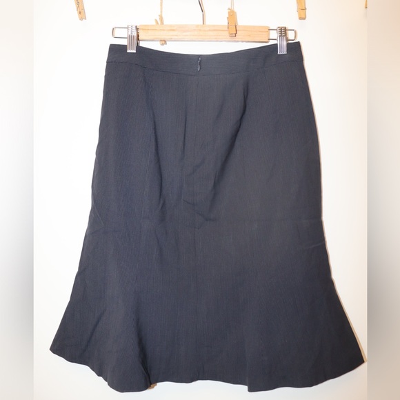 BANANA REPUBLIC Blazer and skirt set formal pinstripe - Picture 6 of 11